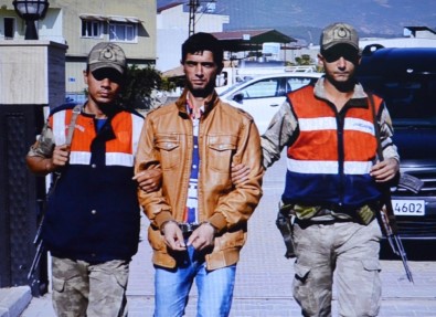 Türkiye'ye Girmeye Çalışan PKK'lı Sınırda Yakalandı