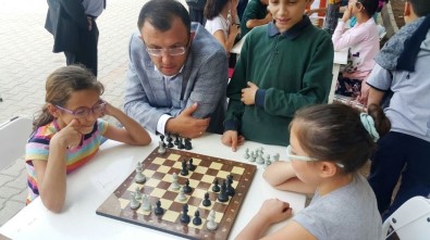Umurbey Belediyesi 29 Ekim Cumhuriyet Satranç Turnuvası Başladı