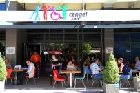 SAKARYA CADDESİ - Ç'engel Kafe Arı Gibi Çalışıyor