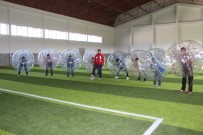 Erzurumlular Balon Futbolu İle Stres Atıyor