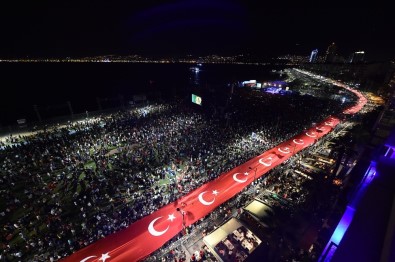 İzmir Cumhuriyet Bayramına Hazır