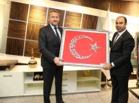 BAKİR İZZETBEGOVİÇ - İzzetbegoviç'ten Büyükşehir Belediyesine Ziyaret