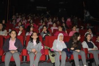 TÜRKIYE BELEDIYELER BIRLIĞI - 3 Bin 300 Öğrenci Sinema İle Buluşacak