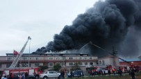 KAVAKLı - Beylikdüzü'nde Tekstil Fabrikasında Yangın