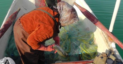 Beyşehir Gölü'nde  'Anadolu'ya Ağ Atanlar Açıklaması Kadın Balıkçılar' Projesi