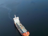 DENİZ UÇAĞI - Kocaeli Körfezi'ni Kirletenlere 14,5 Milyon TL'lik Ceza