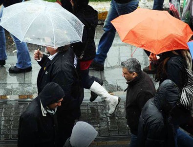 Meteoroloji İstanbul için saat verdi