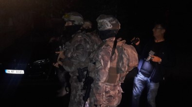 Sarıyer'de Birçok Adrese Şafak Operasyonu Düzenlendi
