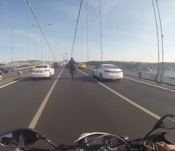 Tek Tekerlek Üzerinde Ölüme Meydan Okudu