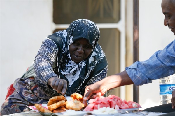 Kökenleri Afrika'dan şiveleri Ege'den