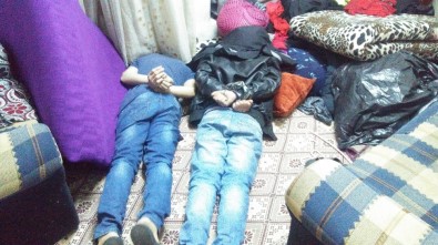 7 Kişilik Suriyeli Aileyi Bıçak Ve Silah Zoruyla Gasp Ettiler