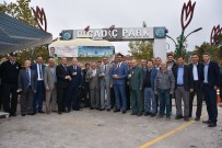 SÜT ÜRETİMİ - Bigadiç'te Vatandaşa Ücretsiz Süt Dağıtıldı