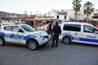 'Hero' Yazılı Tişört Giyen Genç Gözaltına Alındı