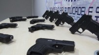 İzmir'de Silah Kaçakçılarına Operasyon