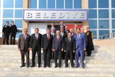 Milli Eğitim Bakan Yardımcısı Erdem'den Erzincan Belediyesine Ziyaret