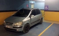 Engelli Otoparkına Park Eden Engelsizlere Tepki