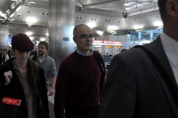 Büyükada davasında tahliye edilenler Türkiye'den ayrıldı.