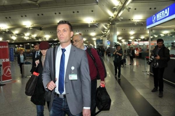 Büyükada davasında tahliye edilenler Türkiye'den ayrıldı.