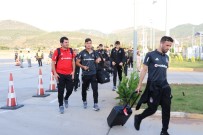 TAKIM OTOBÜSÜ - Beşiktaş Kafilesi Alanya'da