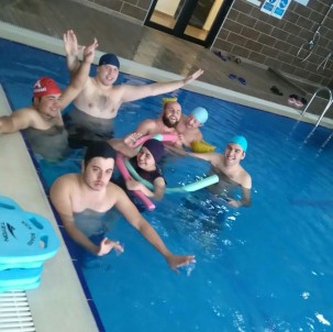 İzmit Belediyesi'nden Engelliler İçin Yüzme Kursu