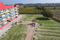 KREDI VE YURTLAR KURUMU - Yunusemre Belediyesinden Üniversitelileri Sevindiren Çalışma