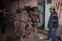 KORSAN GÖSTERİ - Adana'da PKK/KCK Operasyonu Açıklaması 13 Gözaltı