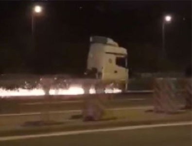 Otoyolda ters şeritten ilerleyen TIR, trafikte dehşet saçtı