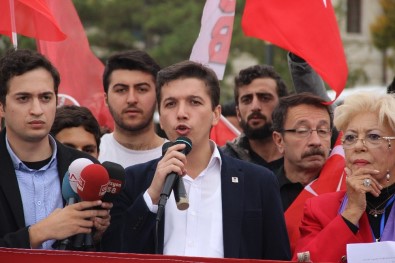 Türkiye Gençlik Birliği Üyeleri Sivas'ta