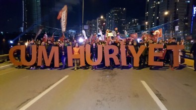 Ataşehirliler Cumhuriyet Coşkusunu MFÖ Konseri İle Kutladı