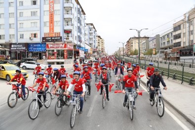 Belediye Başkanı Mehmet Tahmazoğlu, Pedal Çevirdi