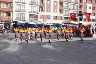 Çan'da Cumhuriyet Bayramının 94. Yılı Törenlerle Kutlandı