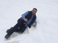 SARıCAN - Doğu'da Yüksek Kesimlere Kar Yağdı