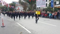 İZMIR MARŞı - Kadıköy'de Cumhuriyet Bayramı Geçidi Yapıldı