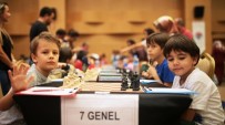 SATRANÇ FEDERASYONU - Kepez'de 2017 Antalya Cumhuriyet Bayramı Satranç Turnuvası' Düzenlendi