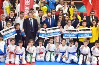 NURULLAH CAHAN - Uşak'ta '29 Ekim Ulusal Karate Turnuvası'