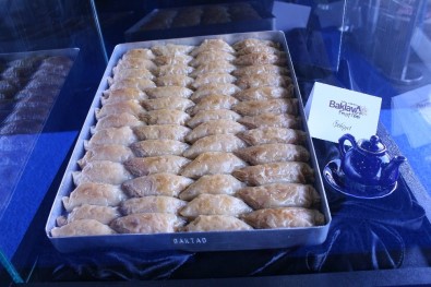 Baklava Ustaları Tezgahın Tozunu Attırdı