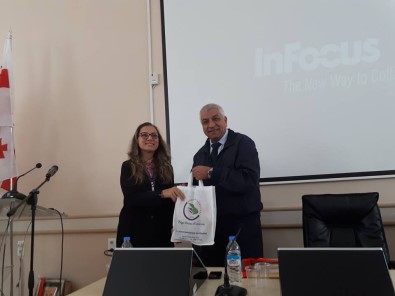 Rektör Çakar Gürcistan'daki Uluslararası Konferansa Katıldı