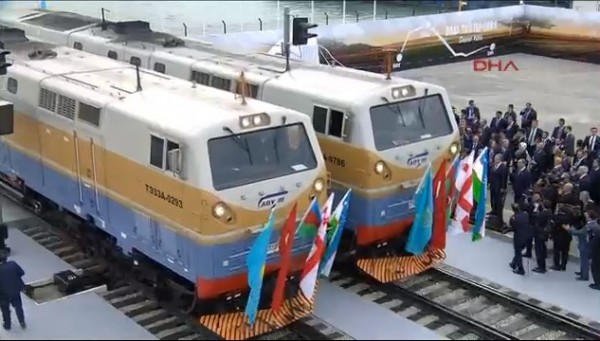 Bakü - Tiflis- Kars Demiryolu hattı açıldı