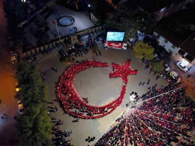 Bozüyük'te Cumhuriyet Bayramı Kutlamaları Muhteşem Bir Finalle Sona Erdi