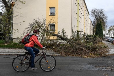 Herwart Kasırgasında Ölenlerin Sayısı 6'Ya Yükseldi