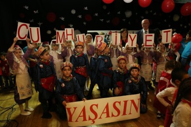 Atatürk Çocuklarından Coşkulu Cumhuriyet Bayramı Kutlaması