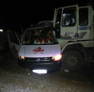 Kahramanmaraş'ta Trafik Kazası Açıklaması 2 Ölü, 6 Yaralı