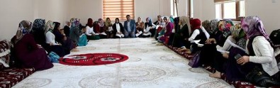 AK Parti Bahçesaray Kadın Kolları Mülakatı Yapıldı