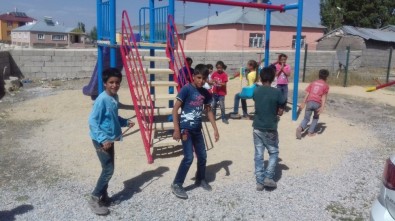 Çaldıran'da 20 Çocuk Eğlence Parkı Hizmete Sunuldu