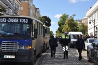 Dolmuşçular Belediye Önünde Eylem Yaptı