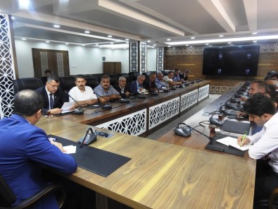 Şırnak Belediye Başkanı Bedirhanoğlu, Mahalle Muhtarlarıyla Bir Araya Geldi