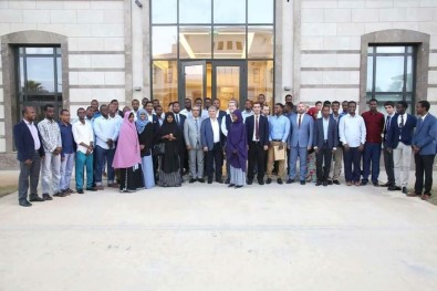 Somali'de Türkiye Mezunları Buluştu