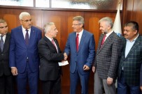 KAYSERİ ŞEKER FABRİKASI - Vali Kamçı'dan PTT, Müftülük Ve Vakıfbank'a Ziyaret