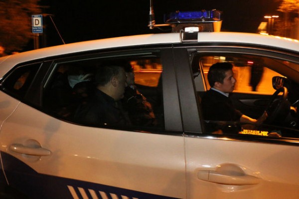 Başbakanlık ofisi yakınlarında silah sesleri