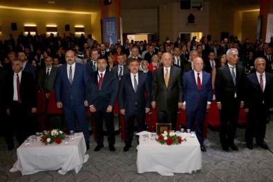 Başkan Orhan,'Gelişen Kentler Zirvesi'Nde Konuştu